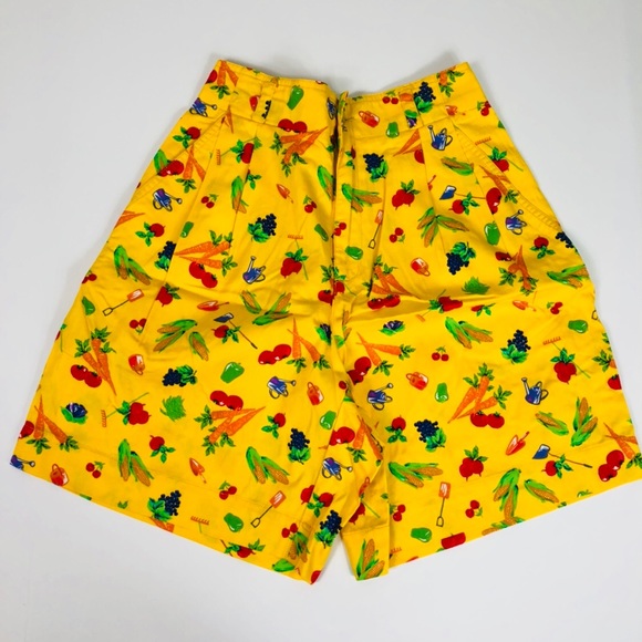 Vintage Lizsport High Waist Mom Shorts 